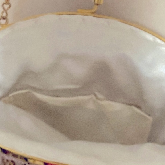 Hand Beaded Vintage Evening Bag 7”x6.5” EUC - Picture 3 of 7